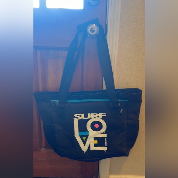 Surf Love Beach/Overnight Bag - Picture 1 of 3